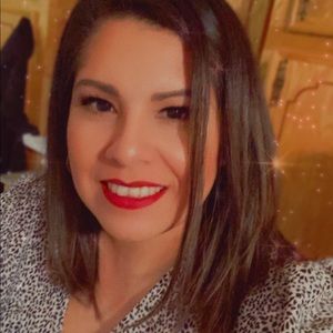 Meet your Posher, Sandy